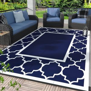 Lightweight outdoor picnic mat