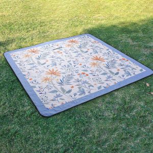 Large-sized printed picnic mat